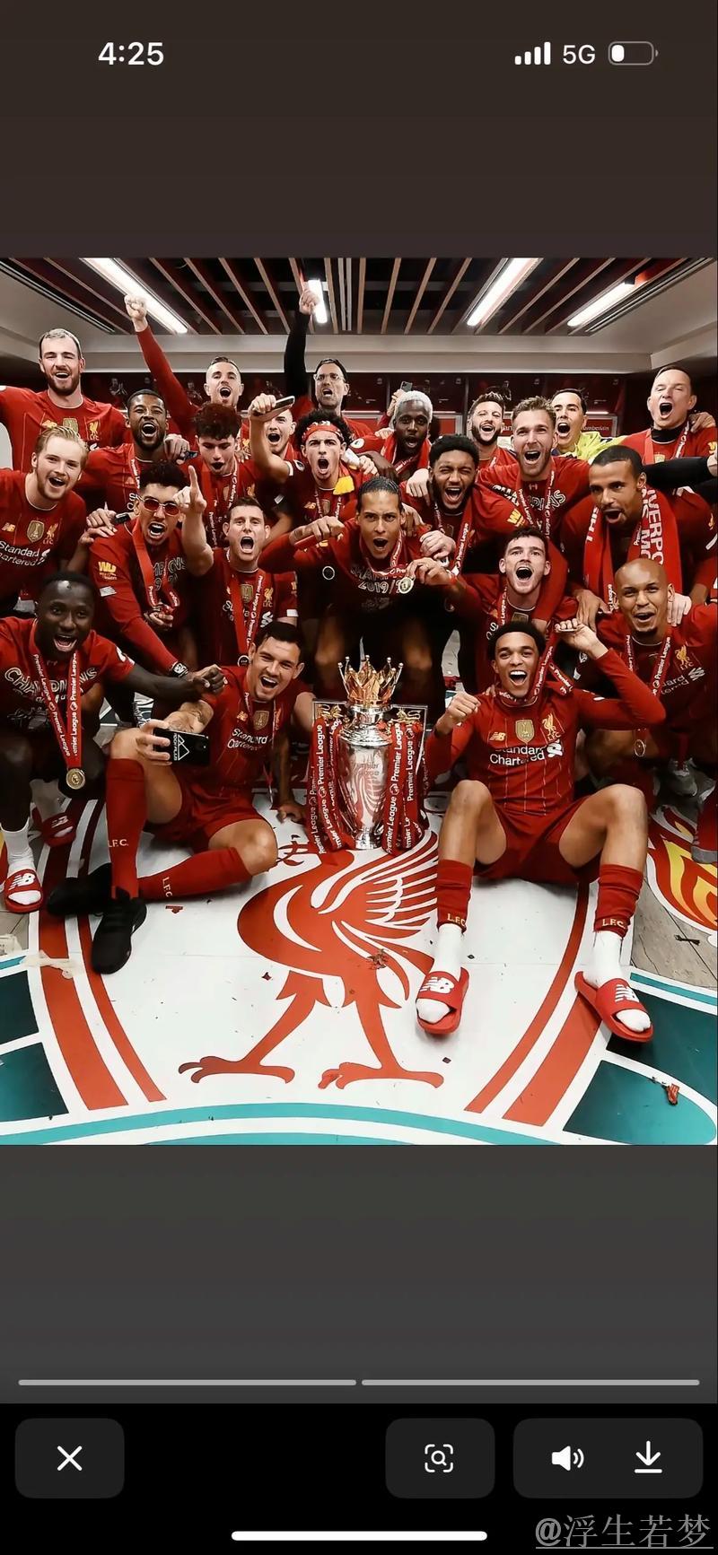 利物浦夺冠庆祝引发混乱,照明弹致17人受伤 利物浦夺冠庆祝引发混乱,照明弹致17人受伤