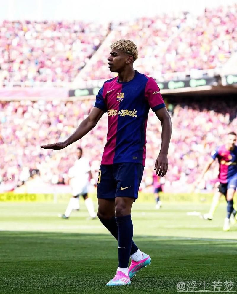 罗马诺:亚马尔续约巴萨至2031年,本赛季斩获18球23助 罗马诺:亚马尔续约巴萨至2031年,本赛季斩获18球23助